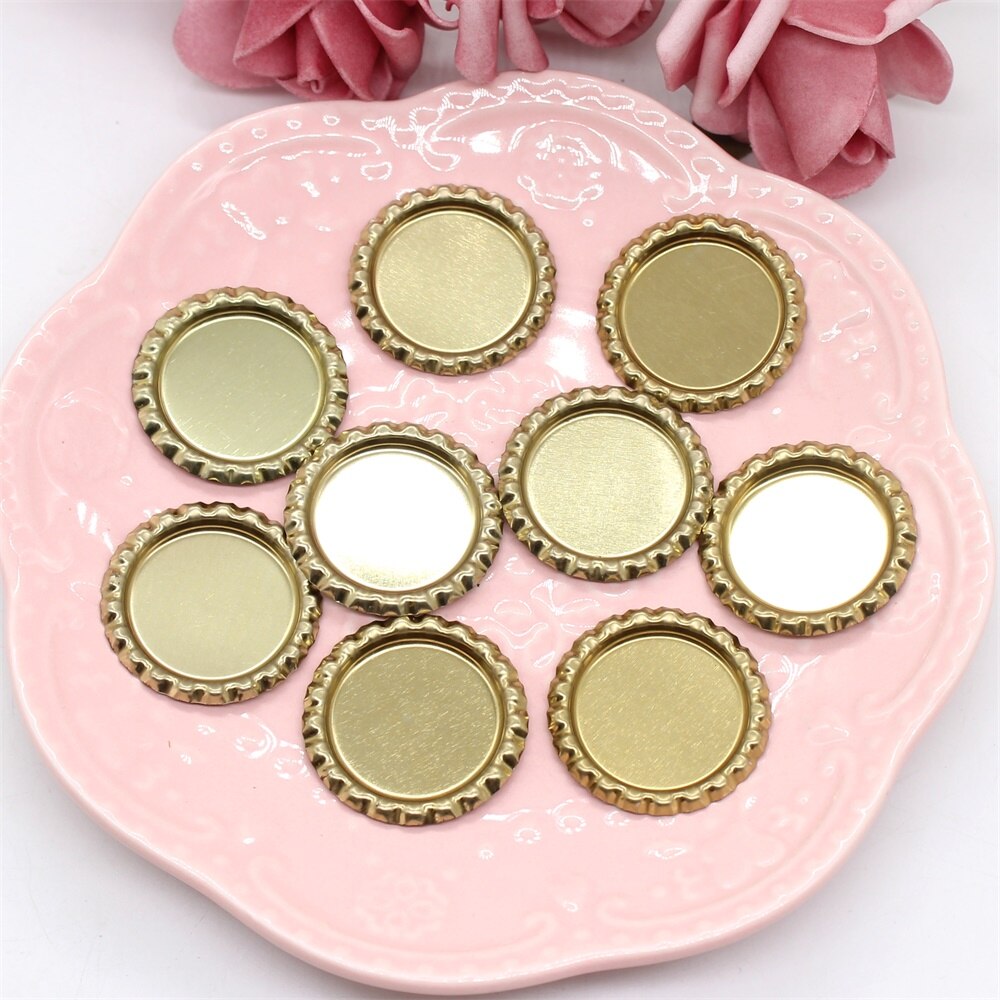 KSCRAFT Bottle Crown Caps 20 Flattened Bottle Caps With 20pcs Glitter Epoxy Dot Stickers For Crafting Bows Pendant: Gold