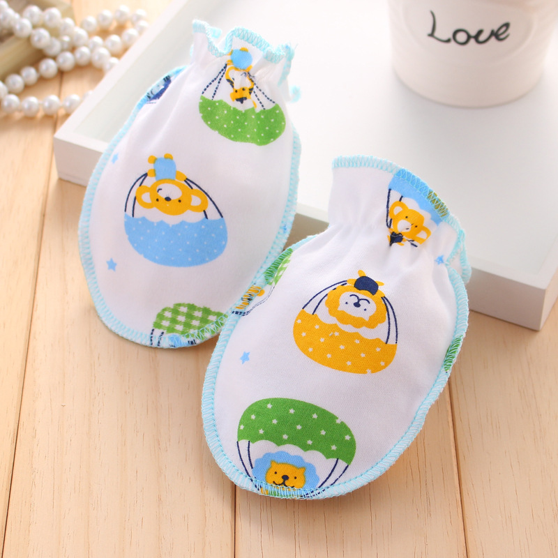 AmyaBaby Cute Baby Anti Scratching Gloves Newborn Protection Face Cotton Scratch Mittens Cartoon Pattern Random Deliery