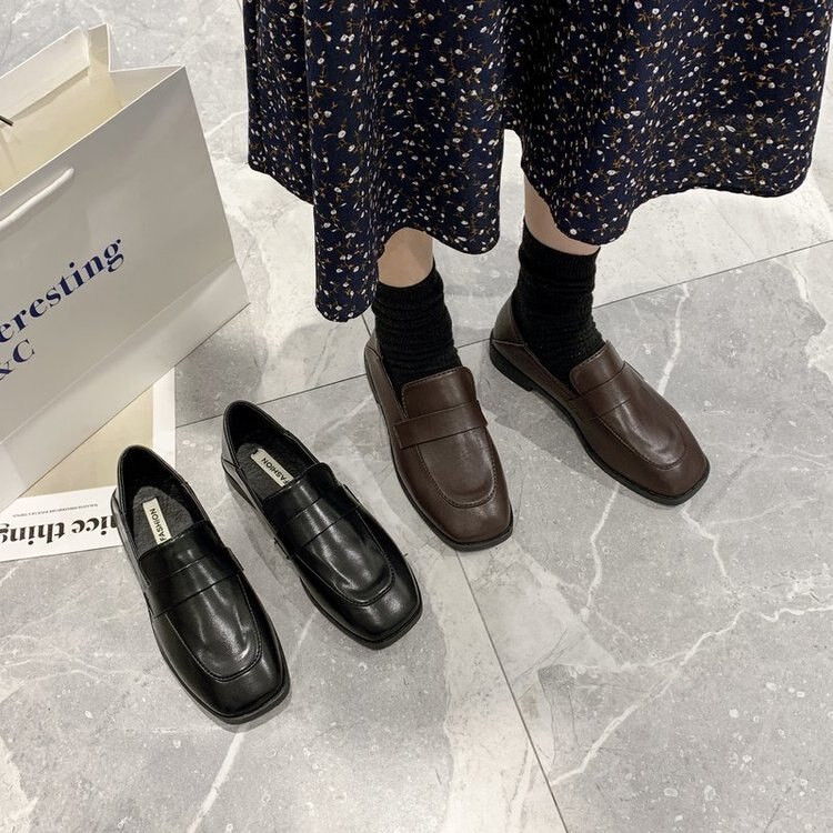 Zapatos coreanos de estilo británico, zapatillas informales combinables con tacones para mujer, mocasines de otoño con piel de punta cuadrada y boca baja