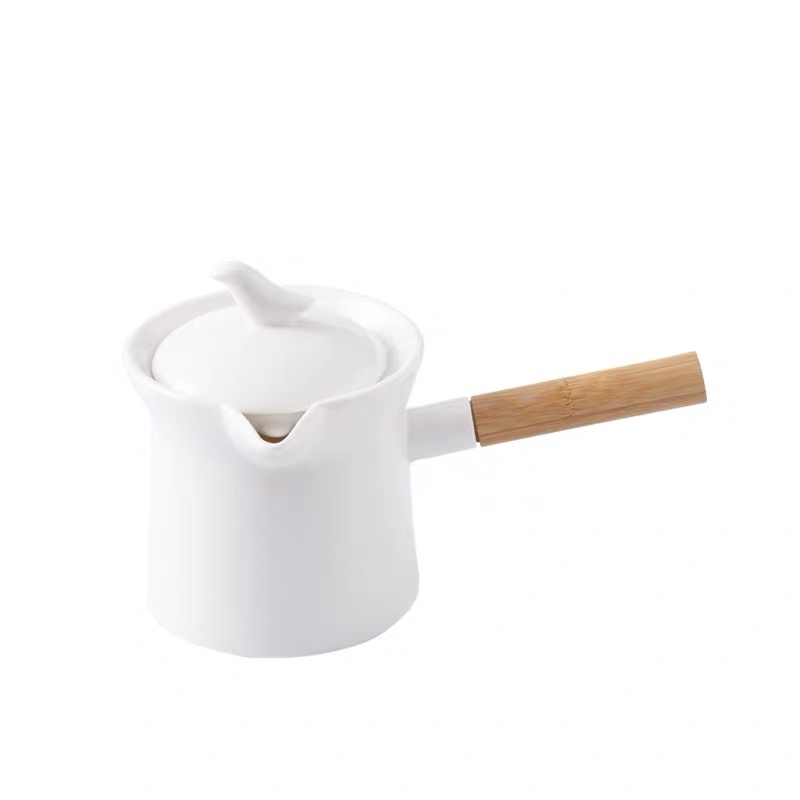 Hvid keramisk tekande japansk tekande til te og kaffe hvide porcelæn-tekander med træhåndtag mælkepotte med låg: 500ml