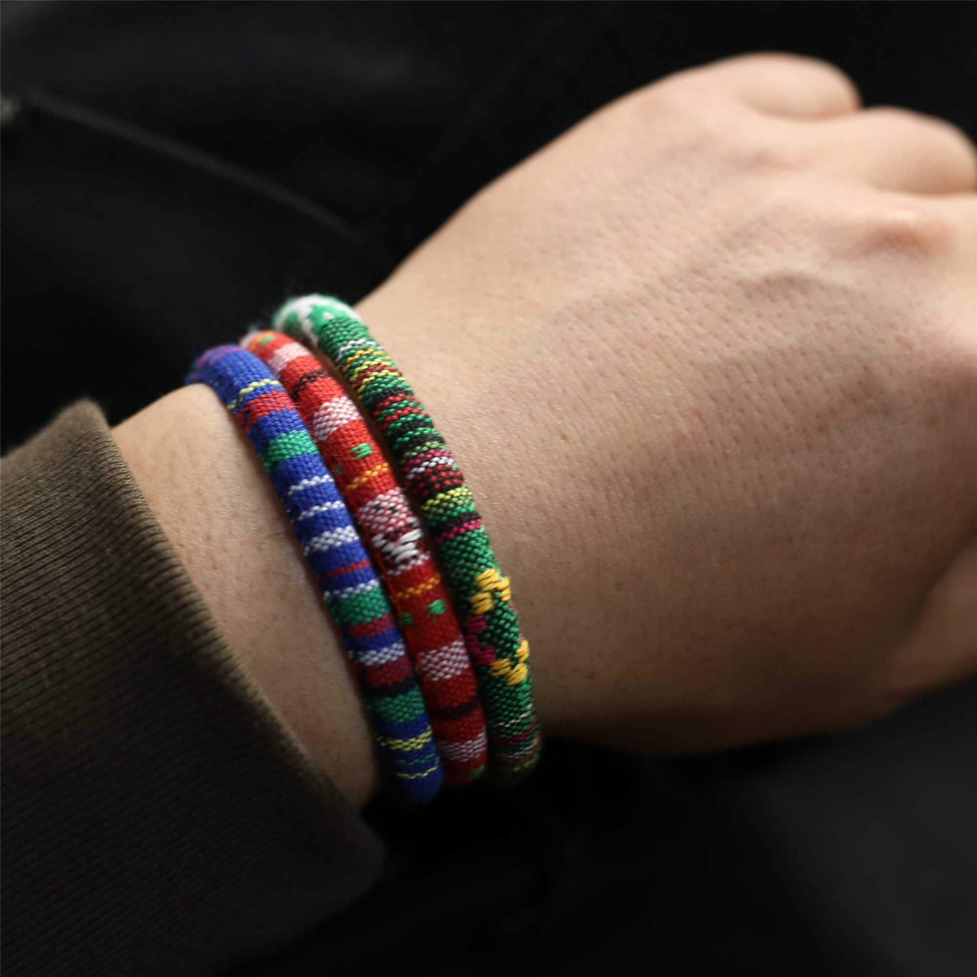 WestBull, Pulseras tejidas de cuerda étnica Vintage Multicolor para mujeres y hombres, Pulsera para hombre, para hombre, joyería al por mayor