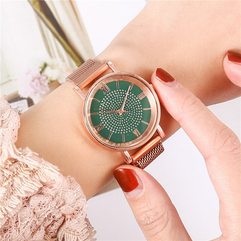 Relojes de de lujo para mujer, elegantes relojes de pulsera de oro para mujer, reloj de pulsera de cuarzo con hebilla magnética de malla inoxidable