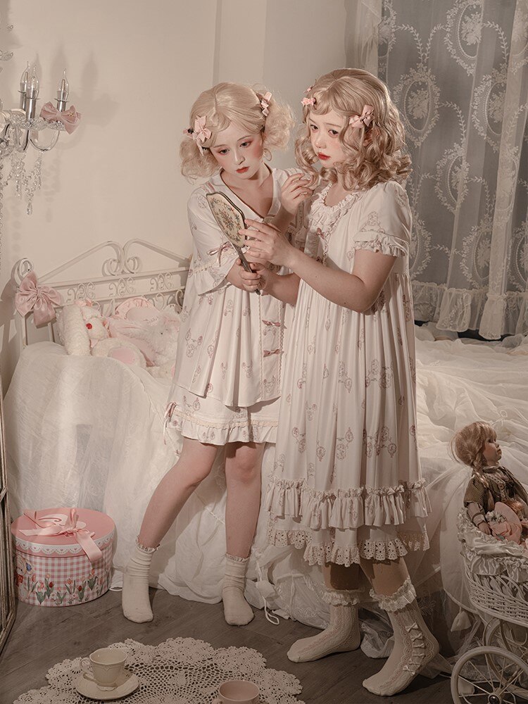 Kawaii śliczne Lolita bielizna nocna koszula nocna Lolita zestaw koszula szorty gwiazda księżyc piżamy sukienki zestaw z krótkim rękawem słodkie ubrania domowe