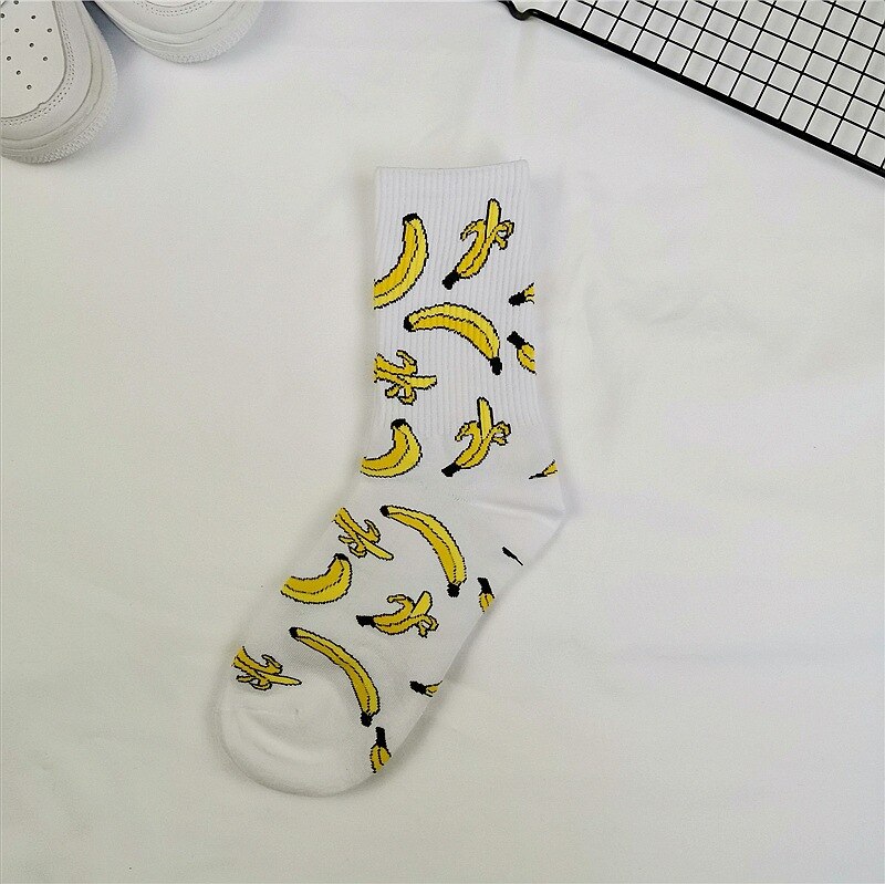 Koreański styl moda zabawa hip hop deskorolka skarpetki styl uliczny kreskówka banan kaktus księżyc płomień skarpetki unisex szczęśliwe długie skarpetki: 1