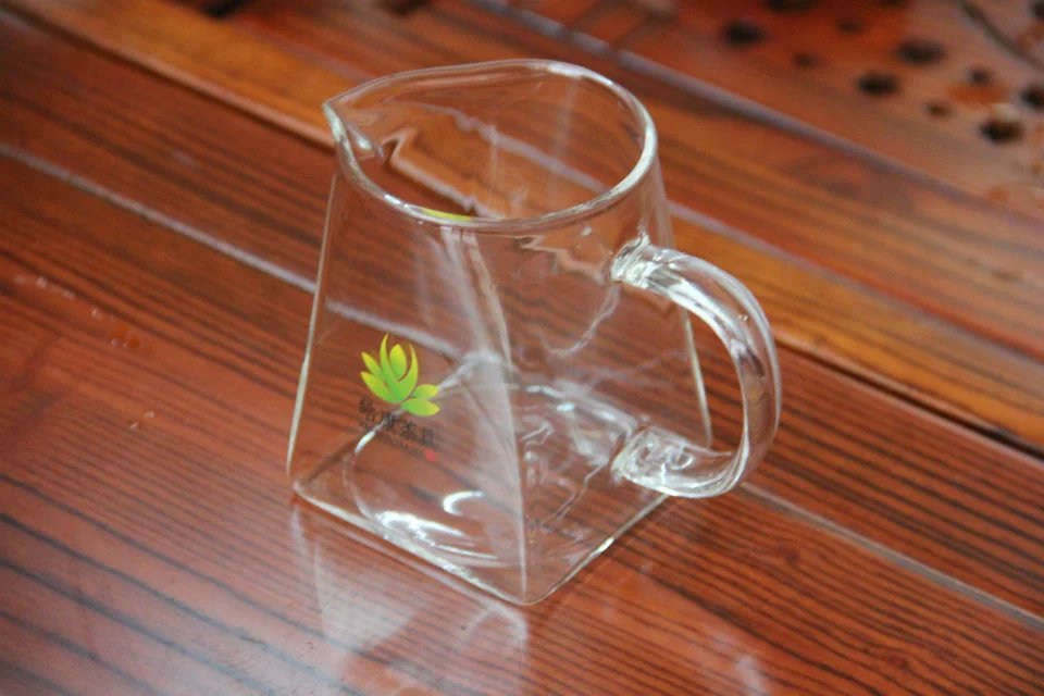 Chinese tea set chahai ceremony cha dao Tea sea cha hai Fair black puer tea cup 340ML