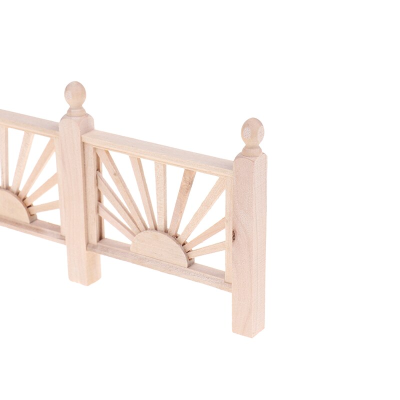 Wooden Guardrail Balustrade Mini Balcony Fence 1:12 Doll House Miniature