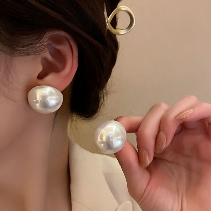 Trend 2.0CM Big Imitation Pearl Round Stud Earrings Minimalist Statement Brincos for Women Geometric Party Wedding Girl: Default Title
