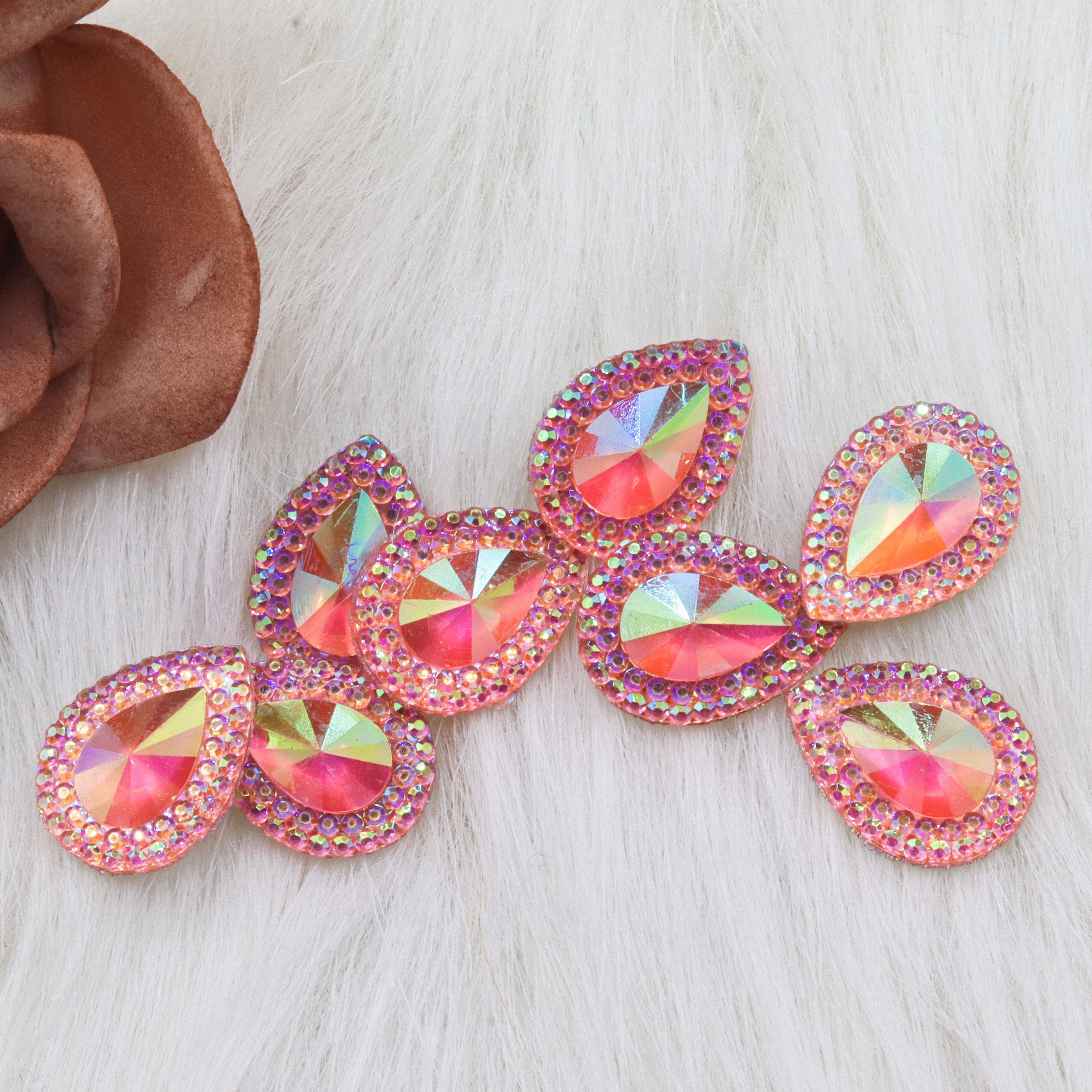Gema de cristal con forma de gota brillante y colorida, pedrería de resina plana de 13x18mm para costura, apliques artesanales de boda, 25 uds.