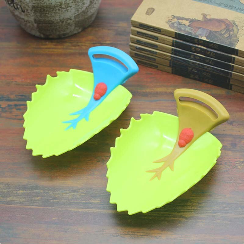Portable kitchen Faucet Extender 1 pcs Kids Children Hand Wash Tap Leaf shape Bathroom Water Guide tool and Convenient