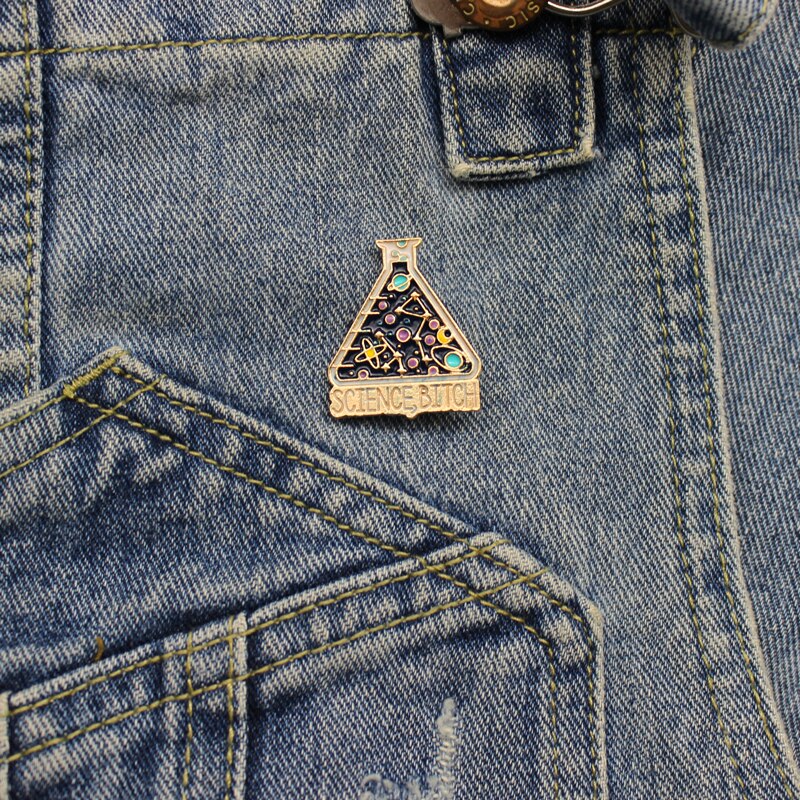 Galaxy Science Experiment Cup Broche Planeet Ruimte Moon Star Creatief Emaille Pin Denim Shirt Badge Wetenschap Liefhebber Geluk