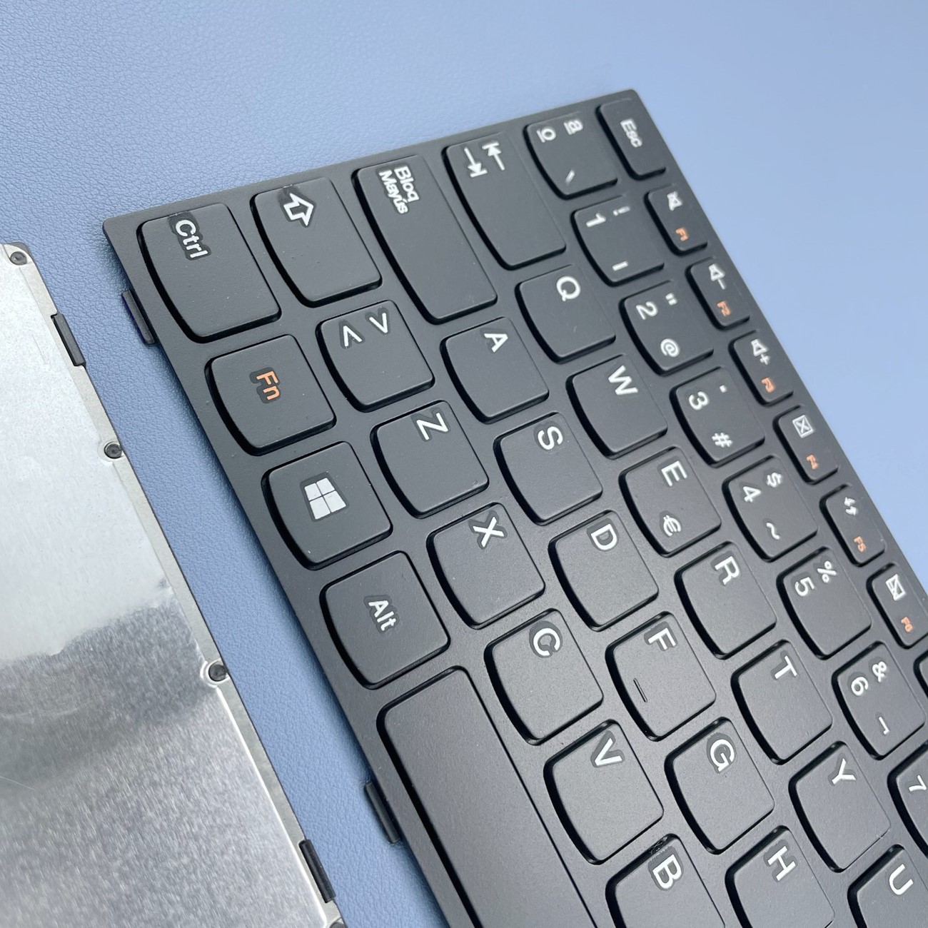 Spanische Laptop-Tastatur für Lenovo IdeaPad G50-70 B50 Z50 G50-30 G50-45 G50-80 300-15ISK G50-70AT Z50-70 M50-80 Serie