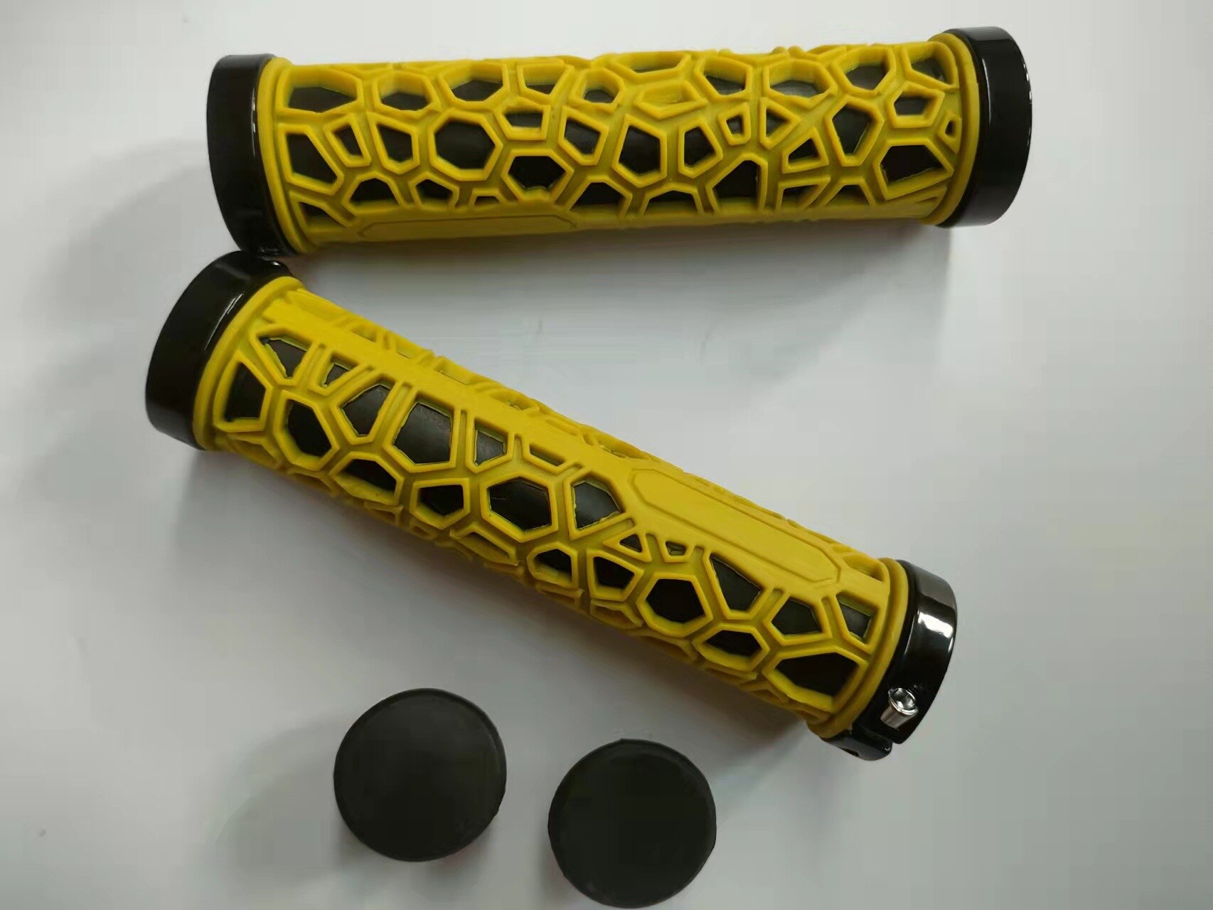 Dual Lock-On Bike Grips Fietsstuur Grips Voor Mountain Fiets Stuur Mtb Locking Uiteinden Fixie Bmx: yellow