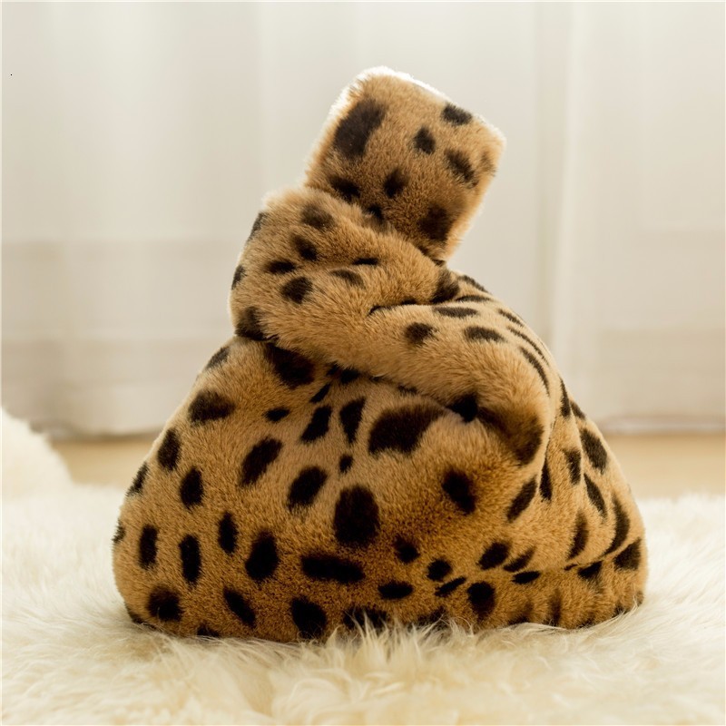 LANMMRE Bag Patroon Persoonlijkheid Imitatie Konijn Faxu Bont Handtas Voor Vrouwen Alle Match Luipaard Print Emmer Zak YF945: Leopard dot card