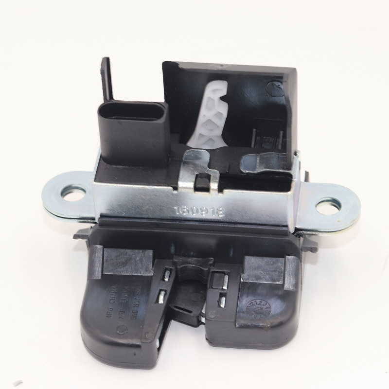 Takaluukun lukko vw golf  mk5 mk6 passat 5k 0827505 a, 5 k 0 827 505a 1 t 0 827 505h 9 b 9, 1 t 0827505 h 9 b 9, 1 t 0827505h,