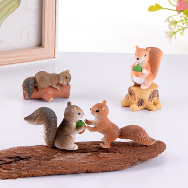 Micro Landscape Cute Squirrel Miniature Figurines Fairy Garden Ornaments Christmas Decoration for Kids Room Year 1PC