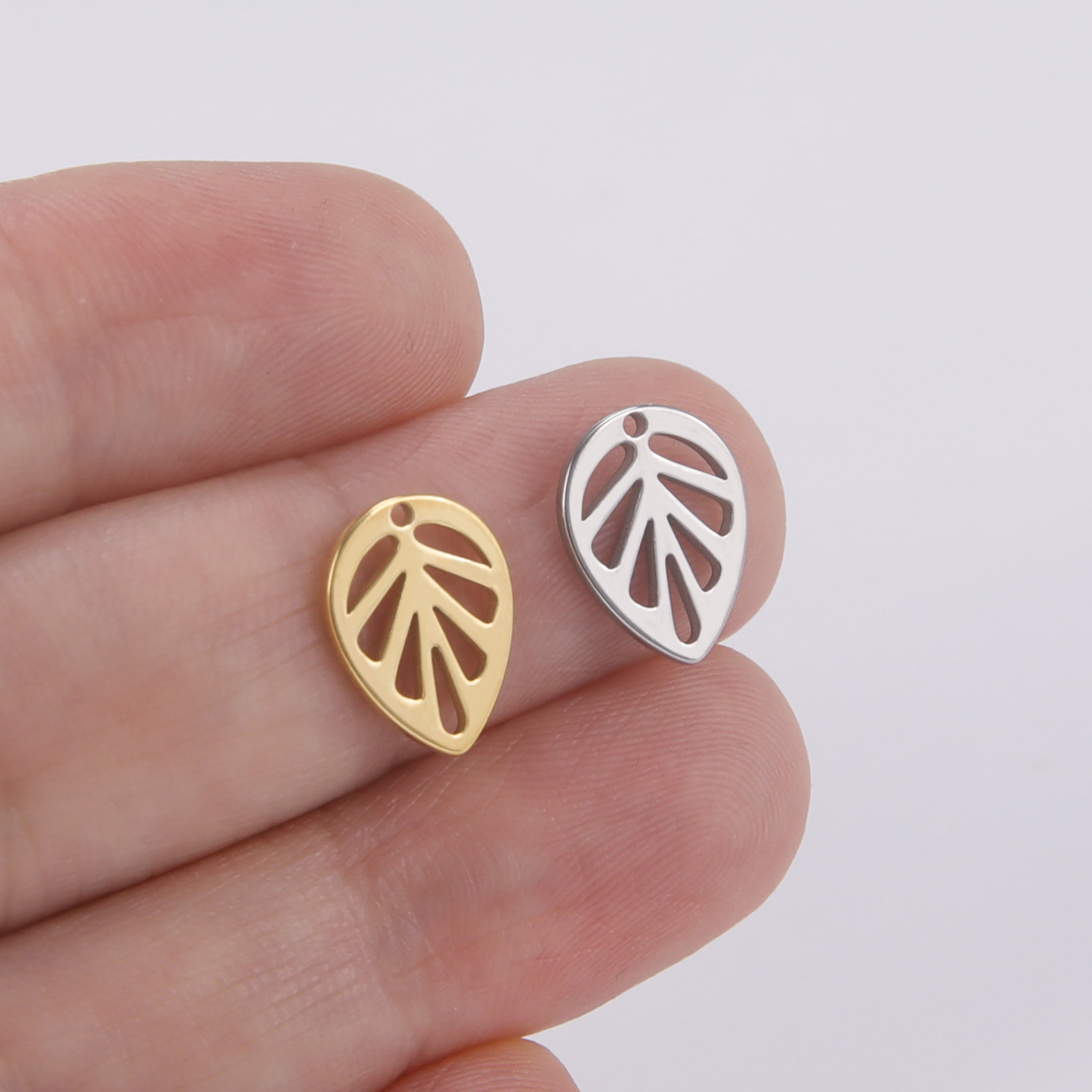 Skyrim 5pcs/lot Leaves Charms for Jewelry Making Stainless Steel Gold Color DIY Pendant for Earring Necklace Bracelet