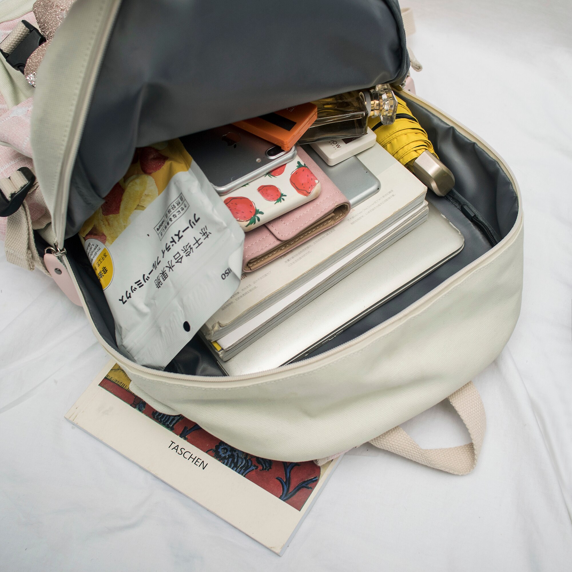 Grote rugzak voor dames van canvas, 15.6 inch, voor de middelbare school, met usb-oplaadpoort, lichtgewicht reistas voor dames