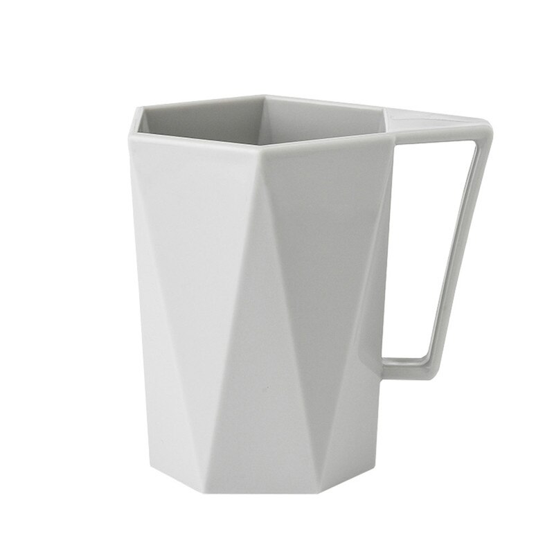 Einfach Zu Bedienen Kreative Geometrie 1 PC Neuheit Tasse Persönlichkeit Milch Saft Zitrone Becher Kaffee Tee wiederverwendbar Plastik Tasse