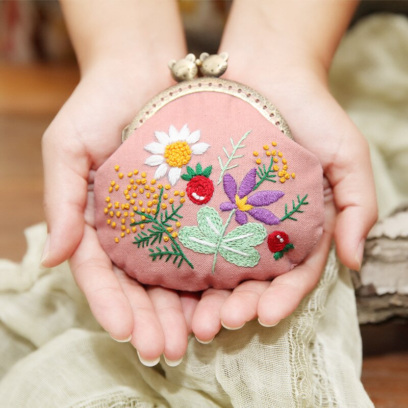 Flower DIY Bag Embroidery Purse Kissing Bag Cross Stitch Kit for Beginner Needlework Sewing Craft Friend