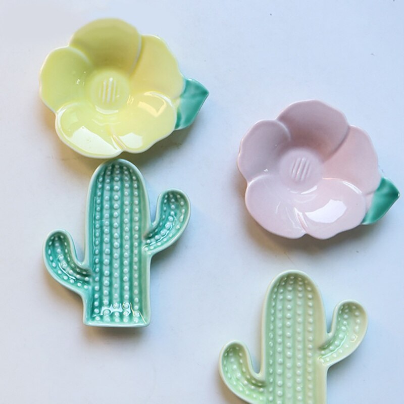 Ceramic Household Pineapple Shape Plate Fruit Dessert Concise Pastry Plate Snack Bowl Table Storage Tray