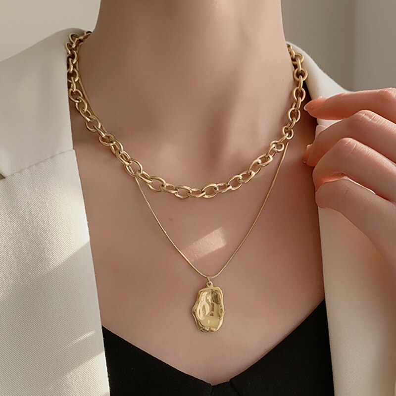 KUSS FRAU Goldene Multi-schicht Perle Perle Kette Halsketten Für Frauen Münze Porträt Anhänger Kragen Choker 2021Trend schmuck: 55-KWK0789