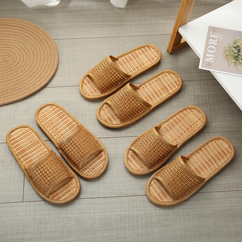 Paar Vier Seizoenen Ademend Huishouden Bamboe Mat Sandalen Vrouwen Zomer Dikke zolen Stro-geweven Vloer Slippers Mannen