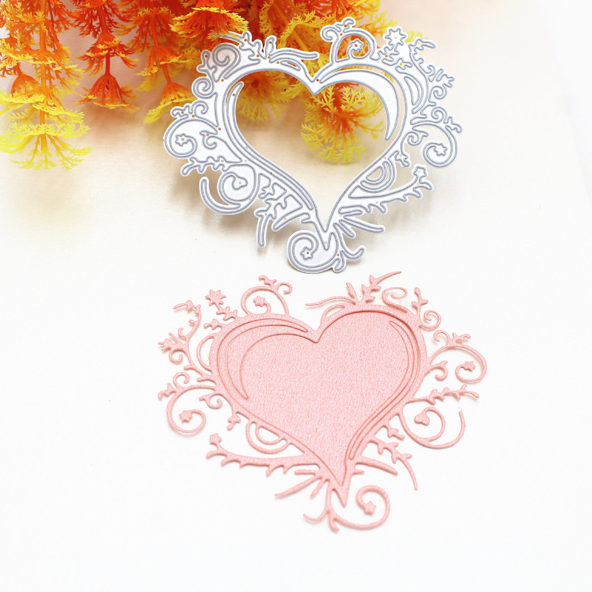 Heart-shaped Lace Hollow Frame Metal Steel Cutting Dies Stencil DIY Scrapbooking Paper Card Decoration Embossing Die Template