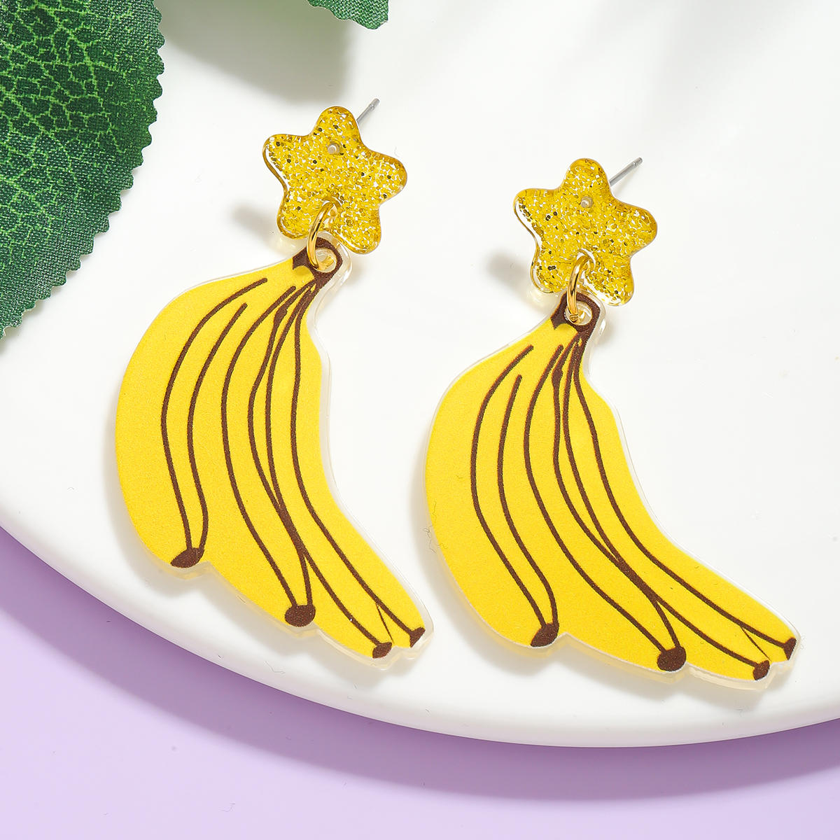 dessin animé coloré banane fraise pastèque boucles d'oreilles pour les femmes acrylique été plage fruits fête bijoux: Vin rouge