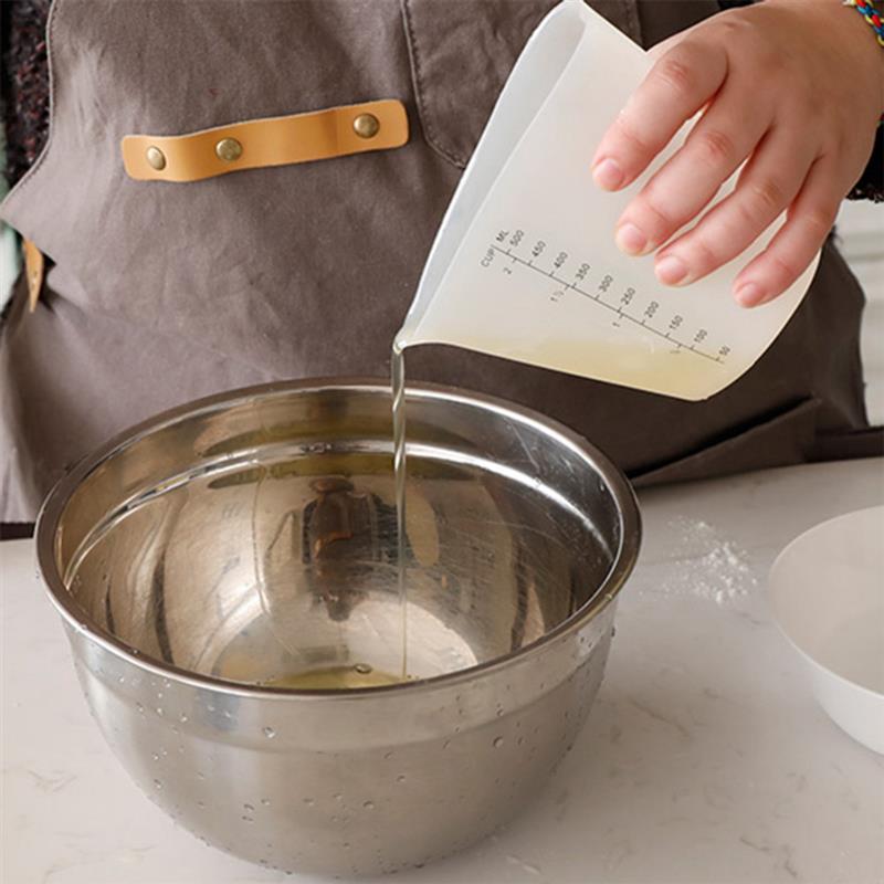 Utensilios medidores de cocina de 500ML, tazas medidoras de silicona, forma de corazón, espesar, suave, a prueba de aire, pinza Flexible para hornear pasteles