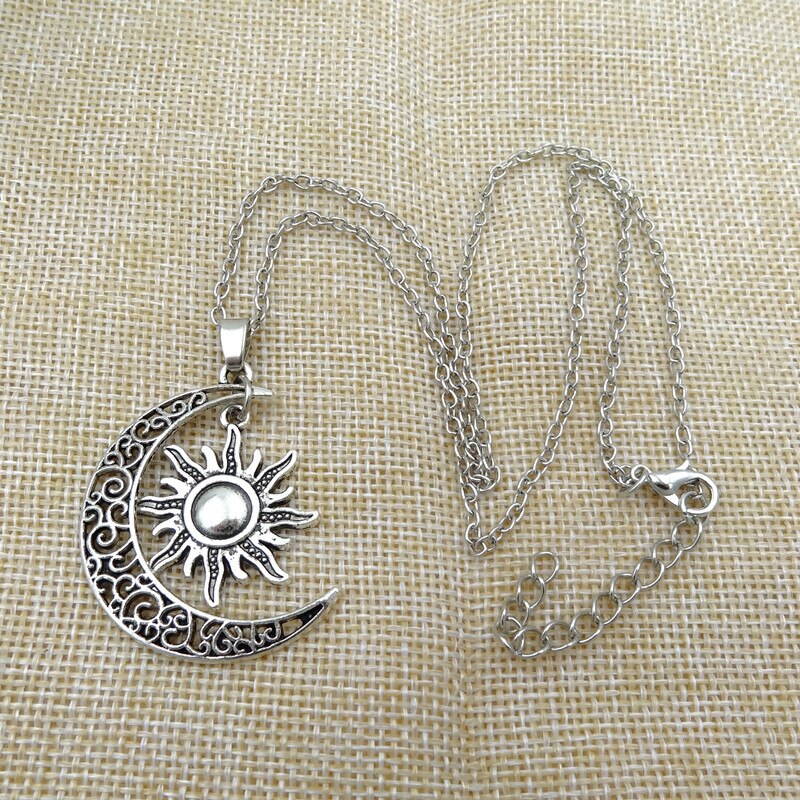 XUSHUI XJ Vintage Sun Moon Pendant Necklace Silver Crescent Moon Chain Necklaces for Women Jewelry