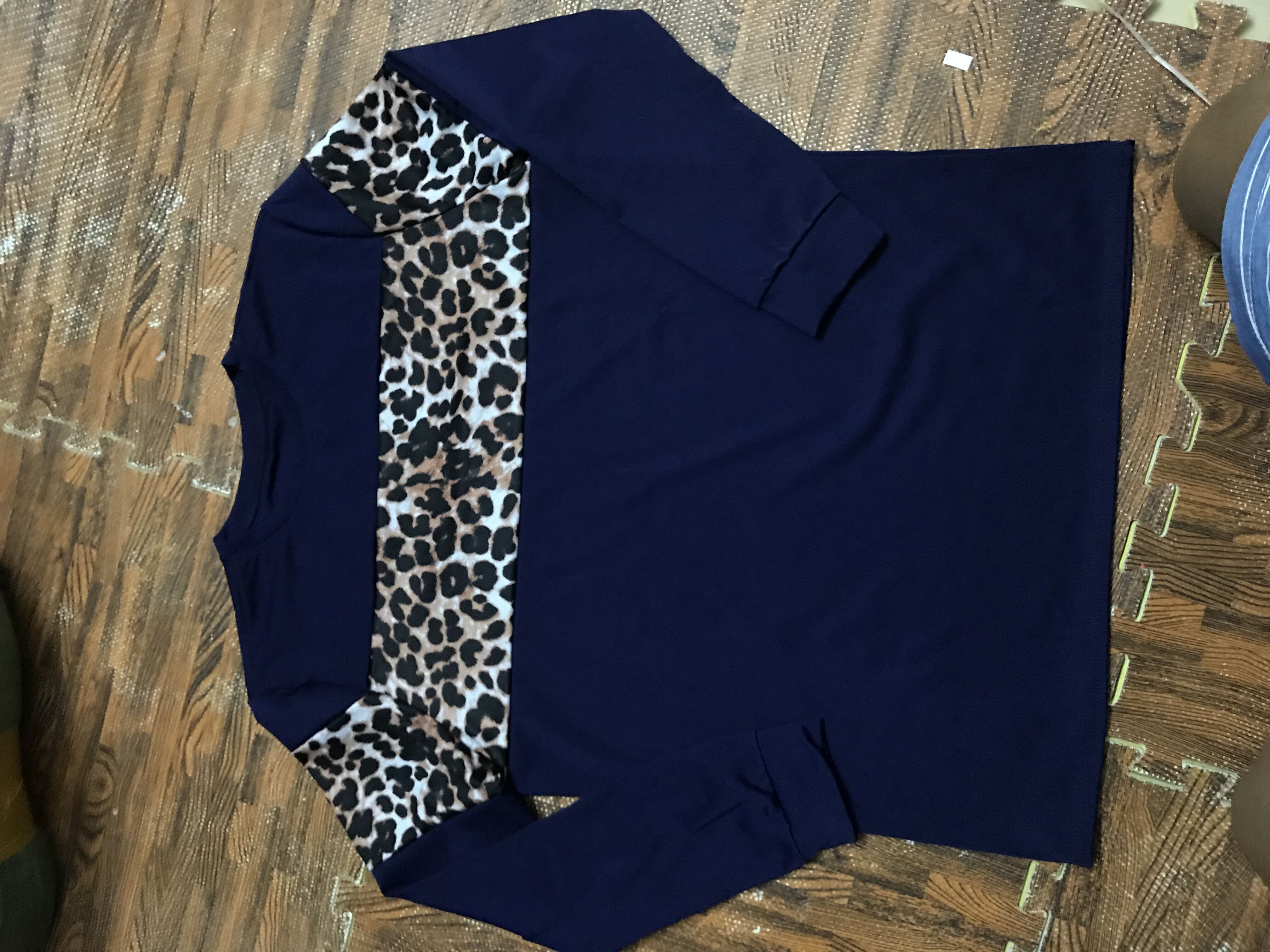 Sport Men Swearsuit Leopard Print Patchwork Tops Long Sleeve Sweatshirt: Blue / XL