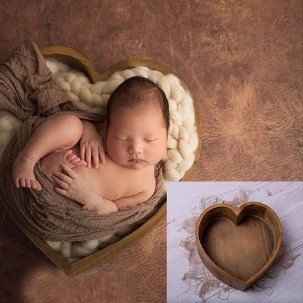 Nyfødt baby fotografering kærlighed form seng rekvisitter lille træ baby fotografering kærlighed seng foto rekvisitter krybbe til baby drenge piger