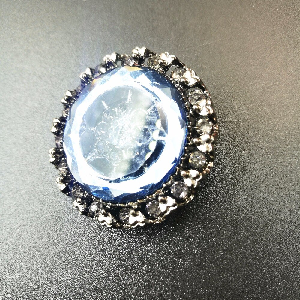 35mm Big craft leveranties Handgemaakte decoratieve strass Metalen Knoppen, naaien knoppen op bontjassen kledingstuk accessoires