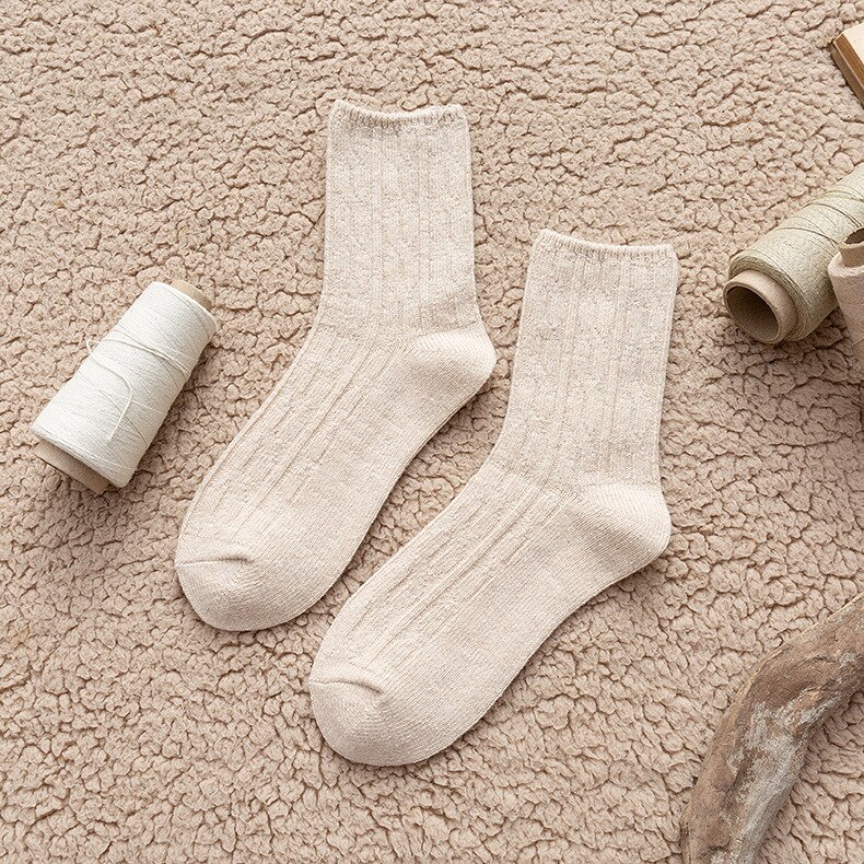 Moda zimowe skarpetki damskie długie skarpetki dziewczyny Korea styl kolor oddychające zwykły bawełniane skarpetki dama retro ciepłe długie wysokie jakości: Beżowy