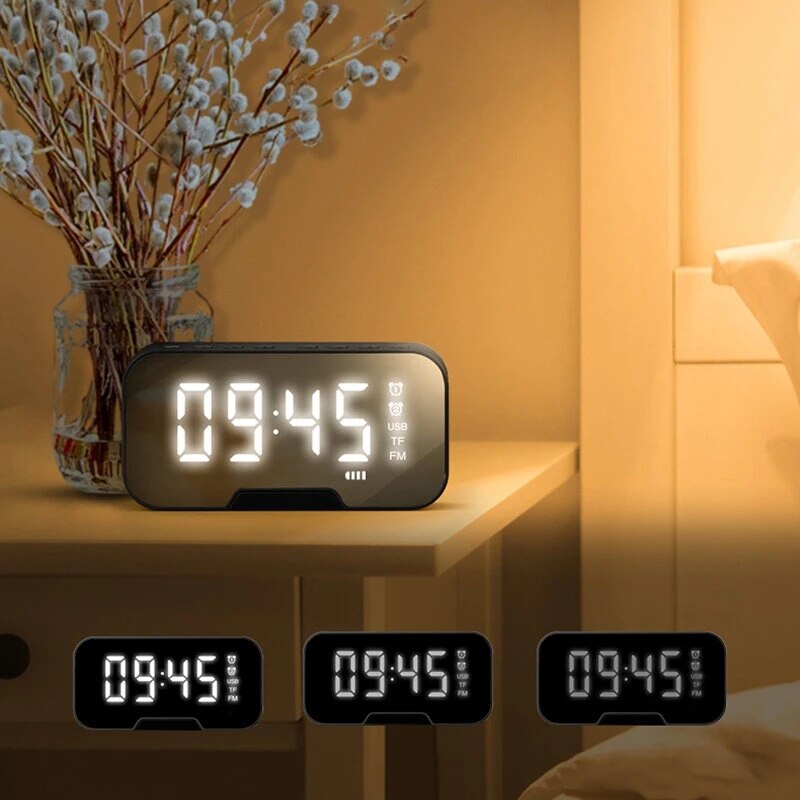 B126 Bluetooth 5.0 Speaker Wekker Nachtlampje Meerdere Speelmodi Led Display 360 ° Surround Stereo Geluid 1800Mah batterij