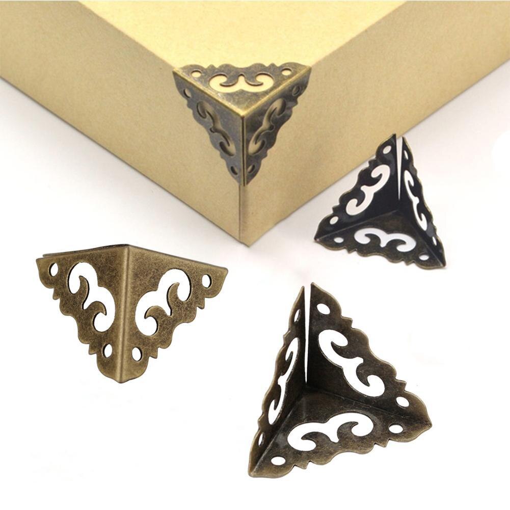 Brass Bronze Jewelry Wooden Box Corner Decorative Table Corner Protectors Furniture Carved 20x20mm Brac J6p6: 4pcs 