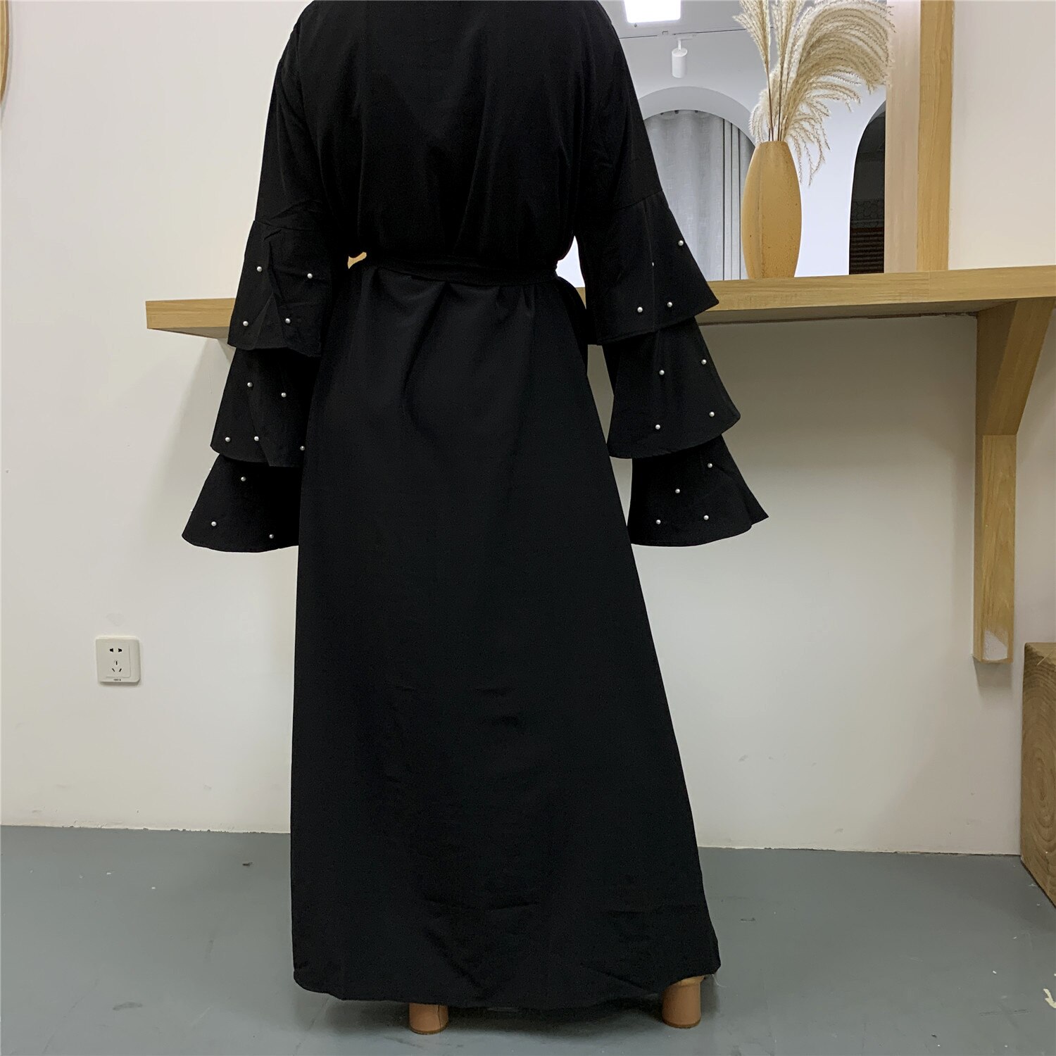 Bescheiden Mode Eenvoudige Zwarte Parel Kimono Moslim Islamitische Kleding Model Abaya In Dubai