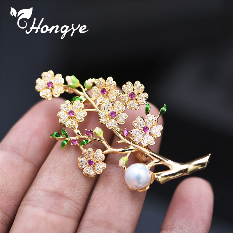 Hohl Plum Blossom Gold Metall Broschen Mantel Zubehör für Frauen Natürliche Süßwasser Perle Pin Schmuck AAA Zirkon Pin Neue