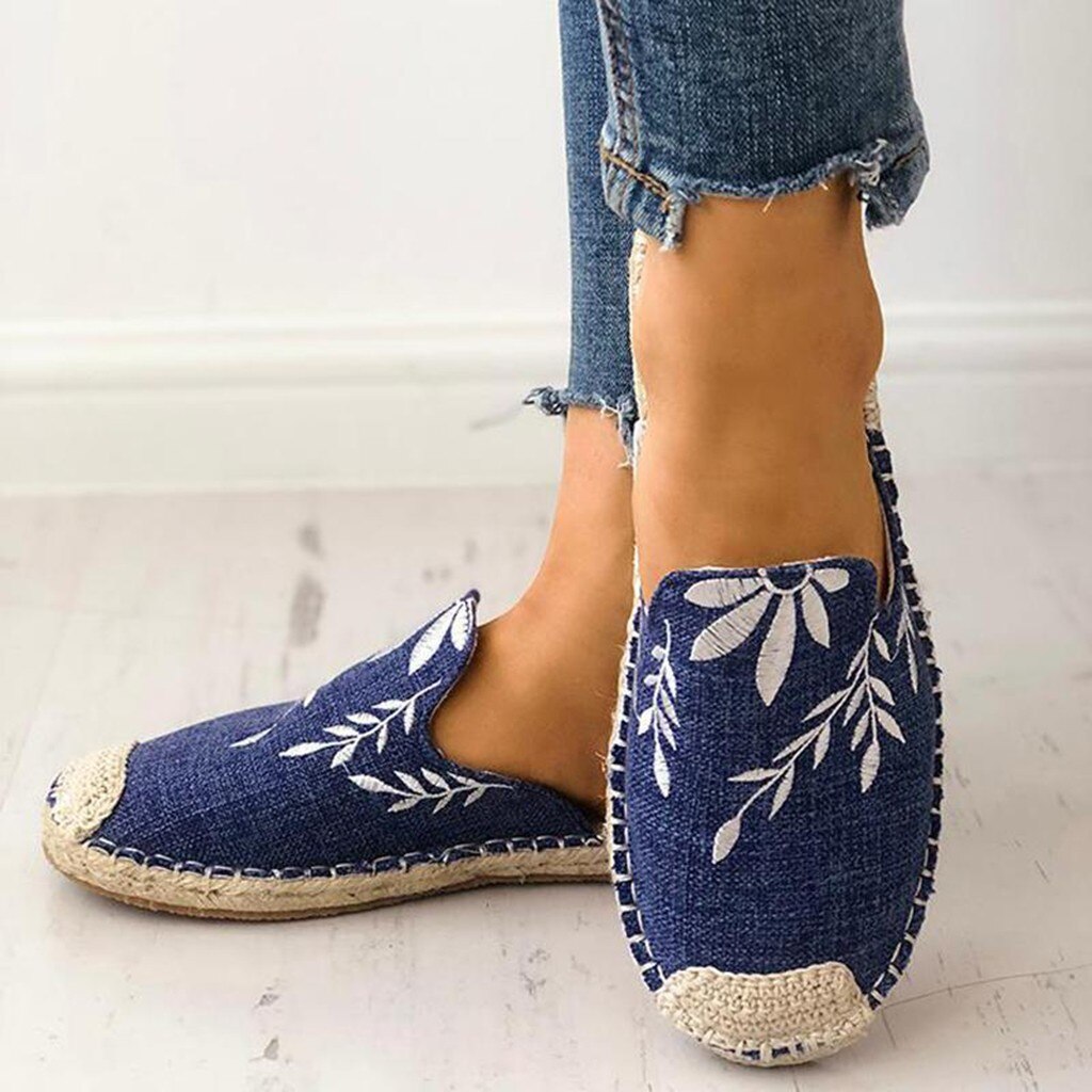 Sandales plates brodées pour femmes, chaussures décontractées à bout rond, pantoufles en paille brodées