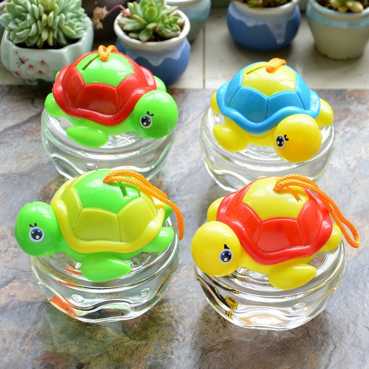 Closed qq fish bottle qq turtle bottle qq fish tank turtle bottle mini fish tank portable plastic small fish tank