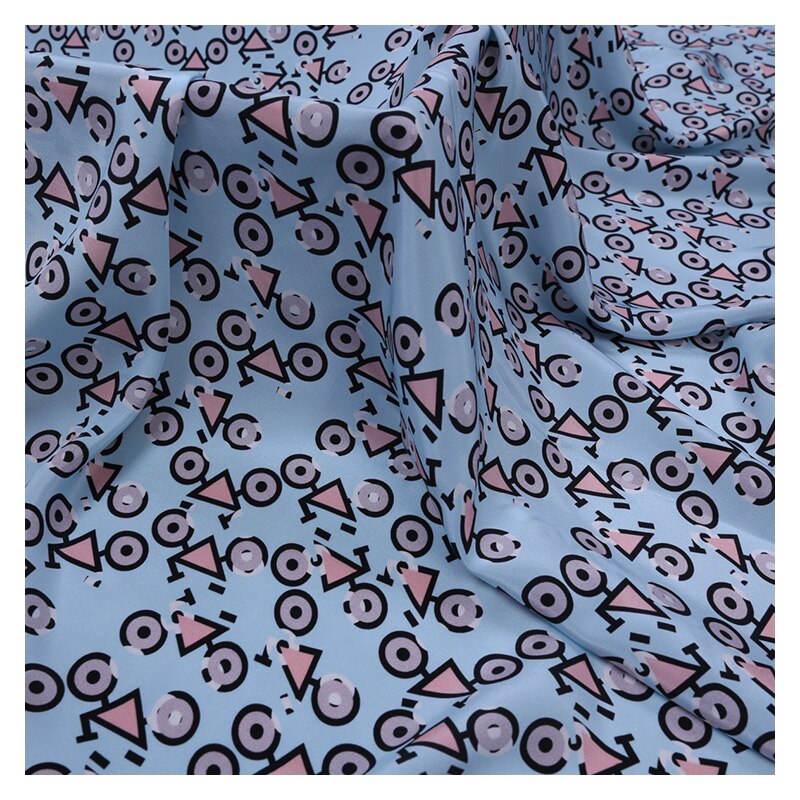 100% mulberry silk crepe de chine fabric cloth per meter 16mm 114 cm wide cartoon printed clothing dress fabric express