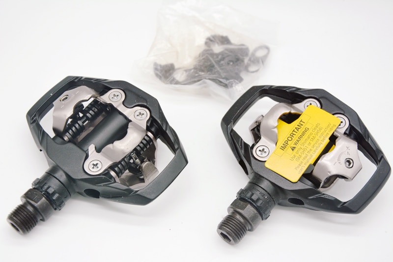 Ægte pd -m530 spd mtb trail mtb klipløse pedaler med klamper sorte hvide cykelpedaler