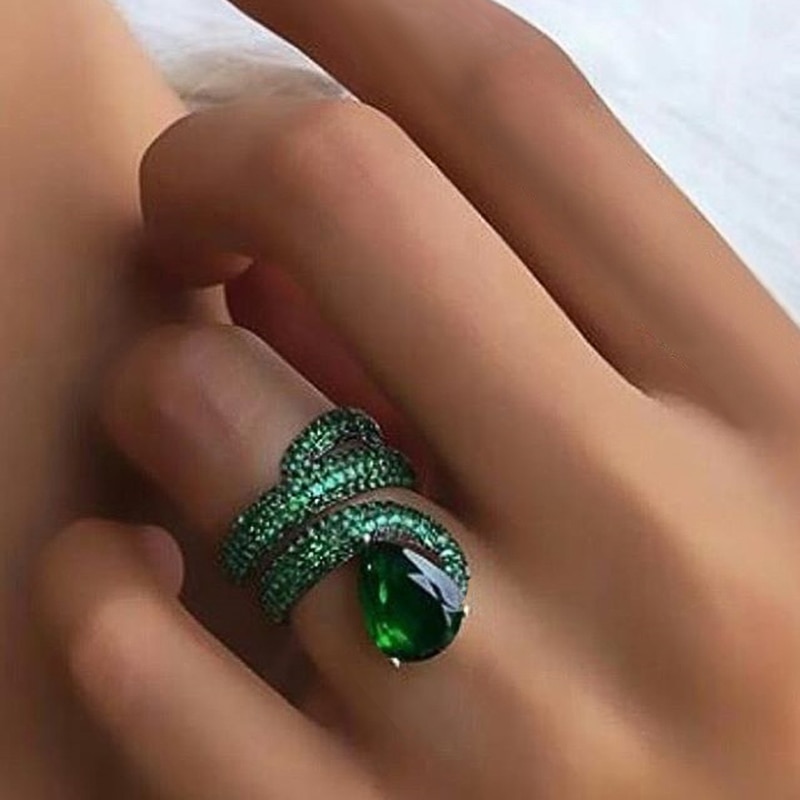 Huitan Cocktail Party Finger Ring for Women Unique Personality Accessories Dance Female Rings Jewelry: 9 / Green