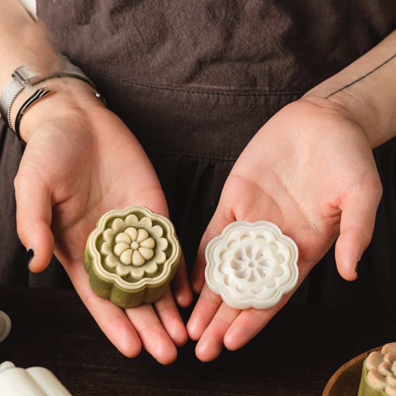 50g Mooncake Barrel Mold with 4/6 Flower Stamp Hand Press Moon Cake Pastry Mould