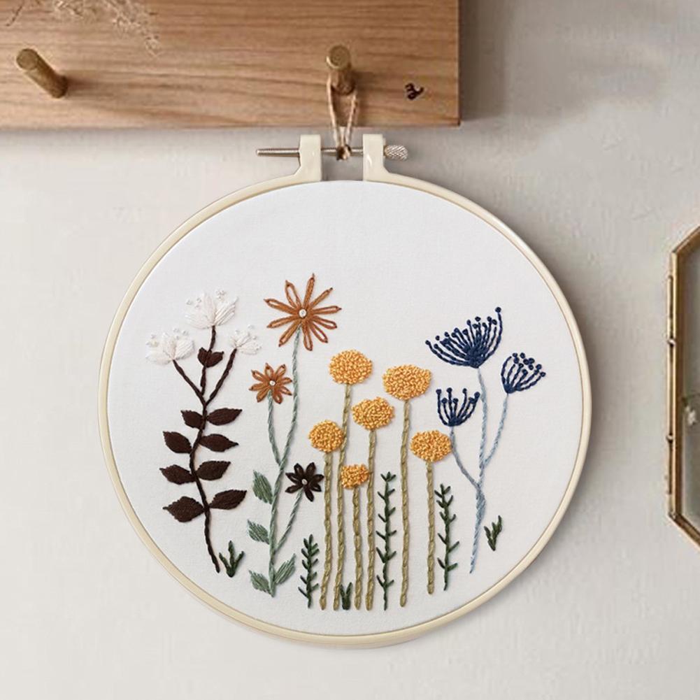 2pcs Beginner Embroidery Kit Fabric DIY Simple Flower Embroidery Set With Embroidery Hoop for Starter DIY