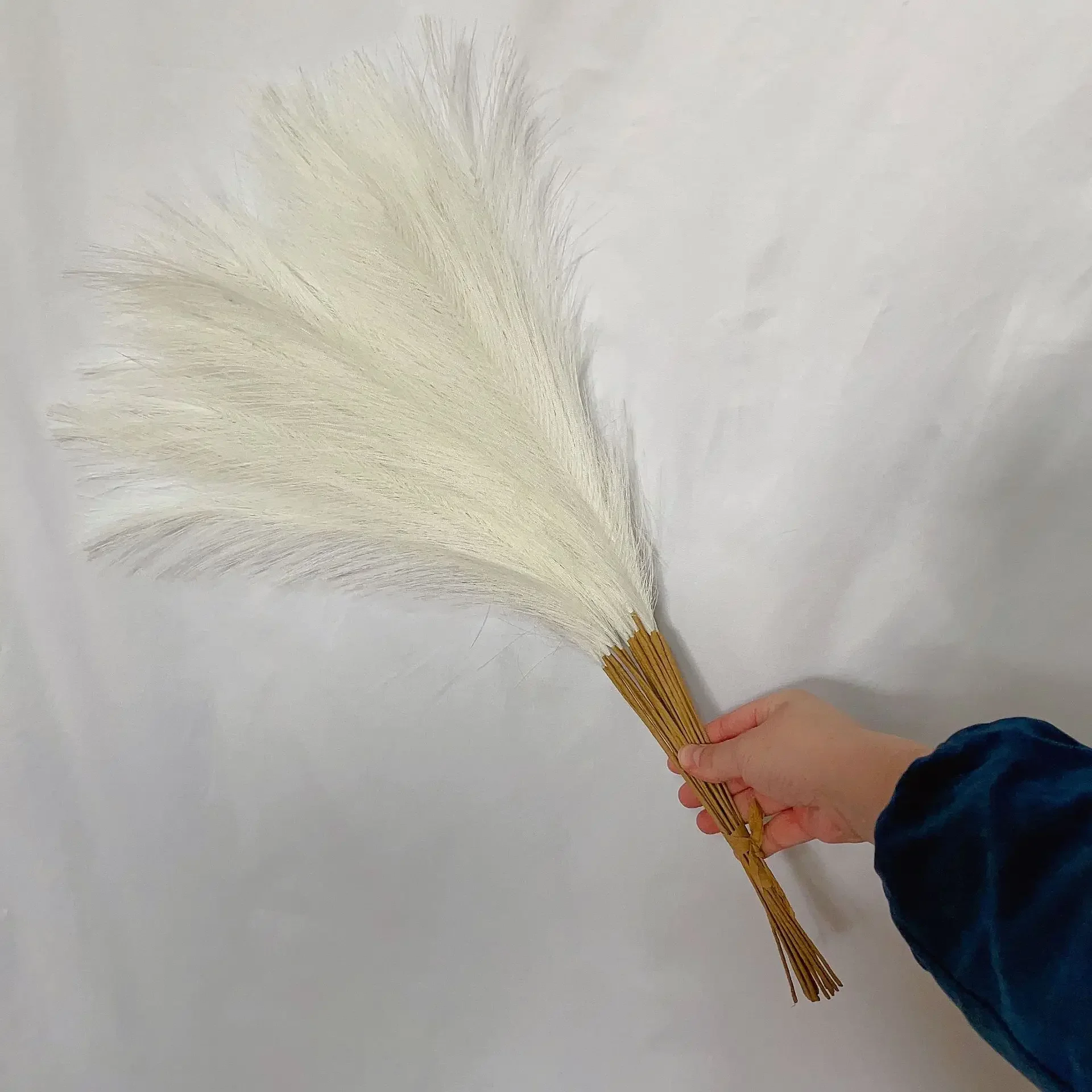 10 Stück Seiden-Pampasgras-Dekor, künstlicher Blumenstrauß, flauschige Simulation, künstliche Pampas-Anordnungen für Hochzeit, Heimdekoration: Rose rot