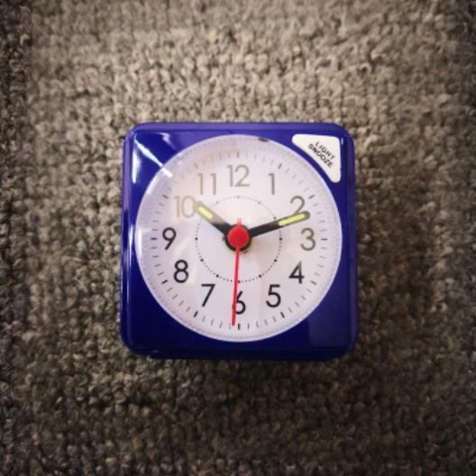 Silent Student Alarm Clock Concise Antique Snooze Straps Night Light Table clock simple mini alarm Clock: Blue