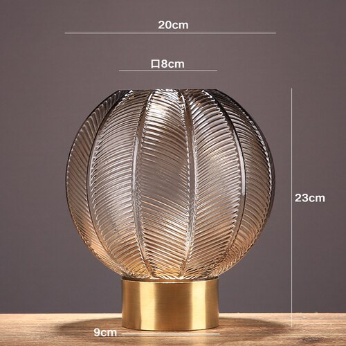 1 stk lys luksus rund brun glassvase gjennomsiktig blomsterinnsats gullbase hjemme stue dekorasjoner ornamenter: En