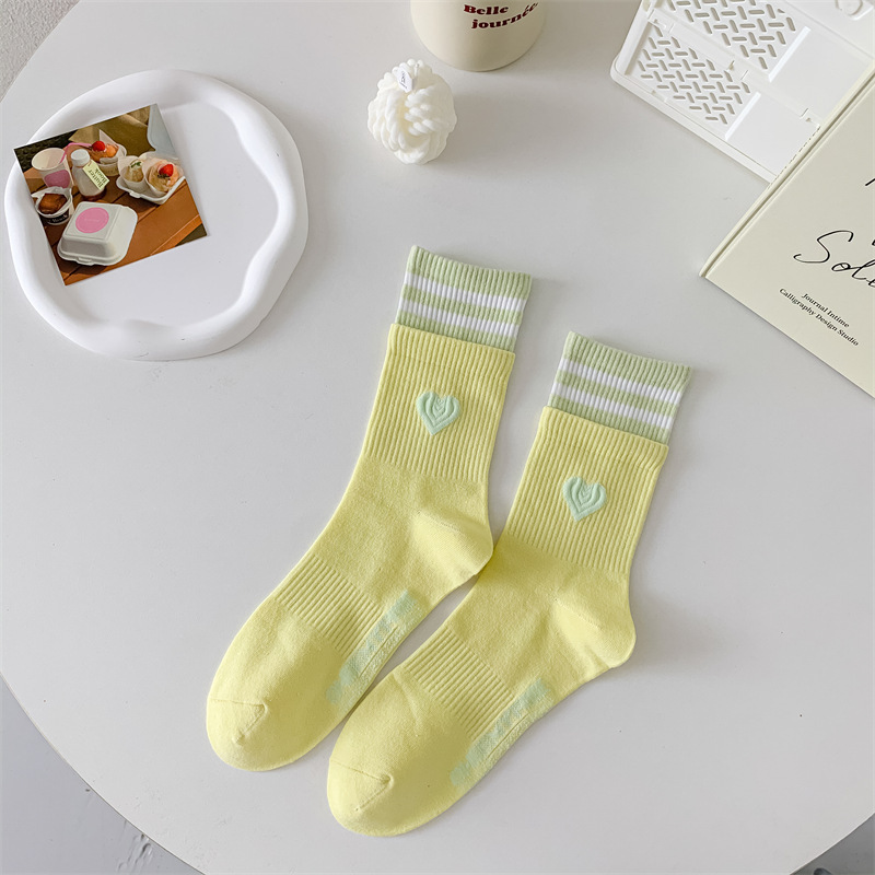 Women Cotton Socks Stripes Love Heart Embroidery Cotton Crew Socks Cute Kawaii Harajuku Streetwear Lolita Girls Calcetines Mujer: GRAY