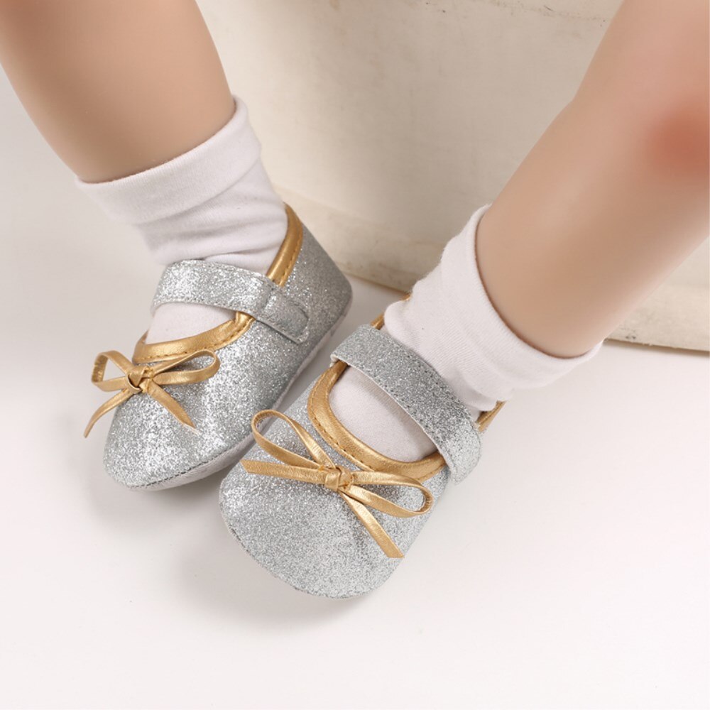 Barn bebis flickor bling paljetter första rullator skor söta barn skor för flickor födelsedag julfest skor: Silver- / 13-18 månader